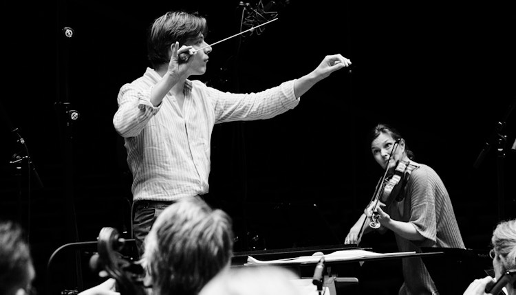 Conductor Klaus Mäkelä and soloist Janine Jansen